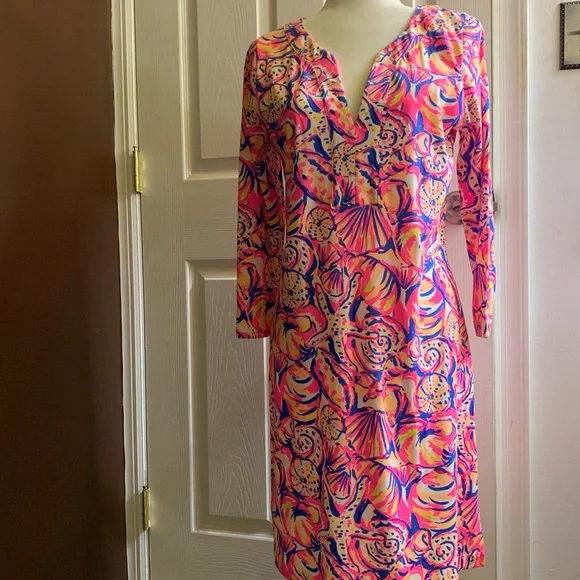chinese dress ladies Amazon.com: Lilly Pulitzer Womens Riza Long-Sleeved Romper Low Tide Navy  Bouquet All Day XXS : Clothing, Shoes & Jewelry